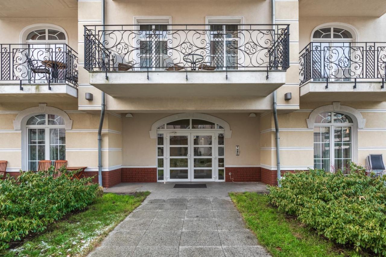 Apartamenty Trzy Korony By Noclegi Renters Swinoujscie Ngoại thất bức ảnh