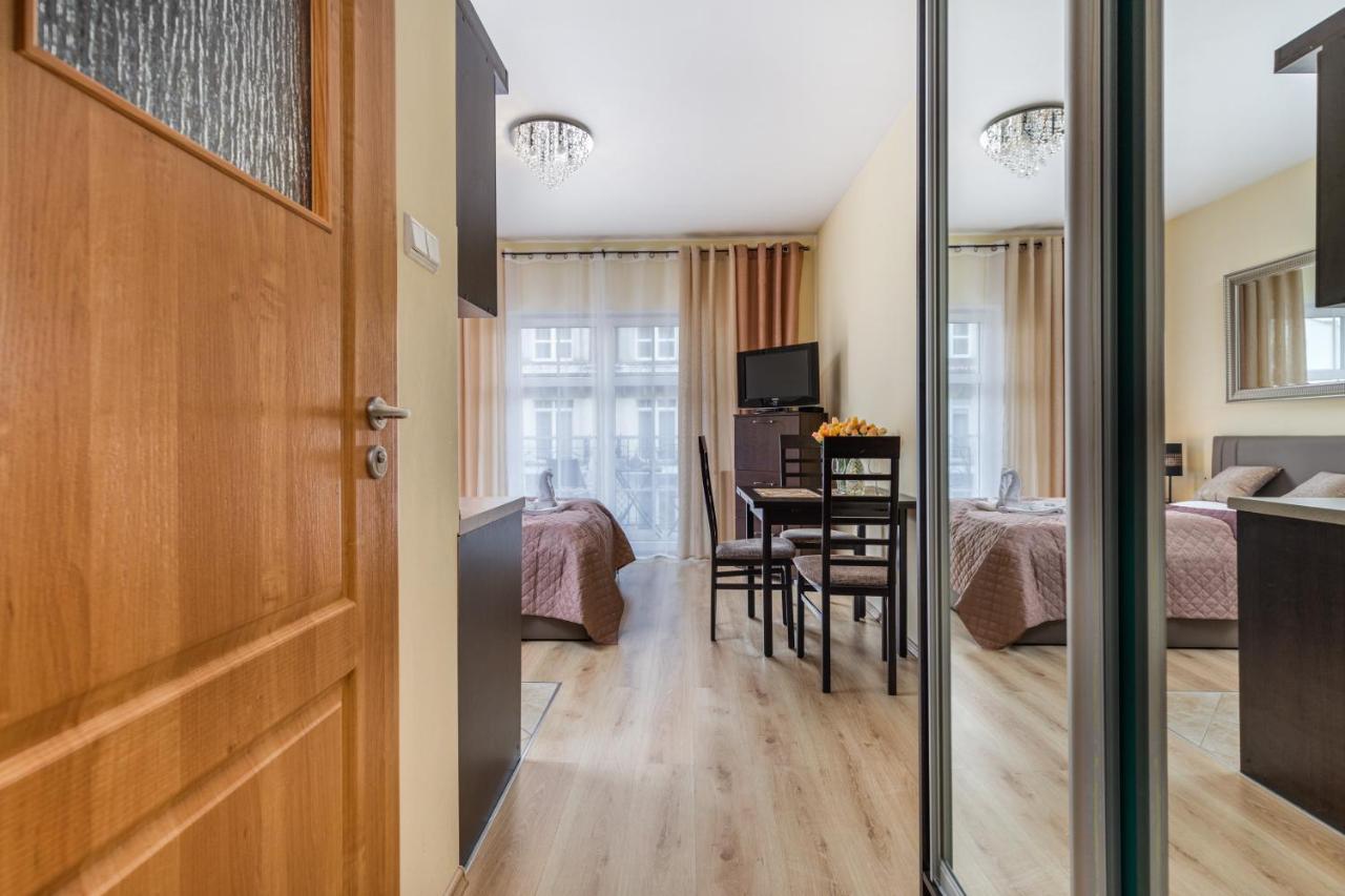 Apartamenty Trzy Korony By Noclegi Renters Swinoujscie Ngoại thất bức ảnh